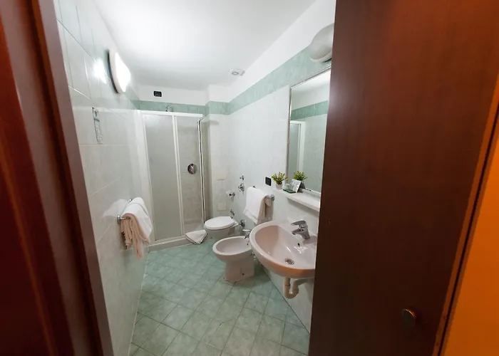 The Hotell 2*