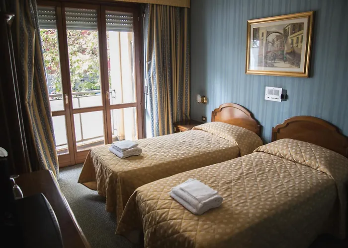 アックルシオ 3*