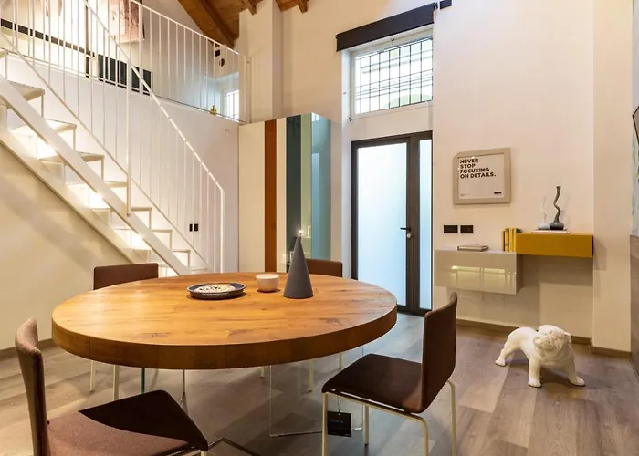 Mav - Design In Porta Romana شقة