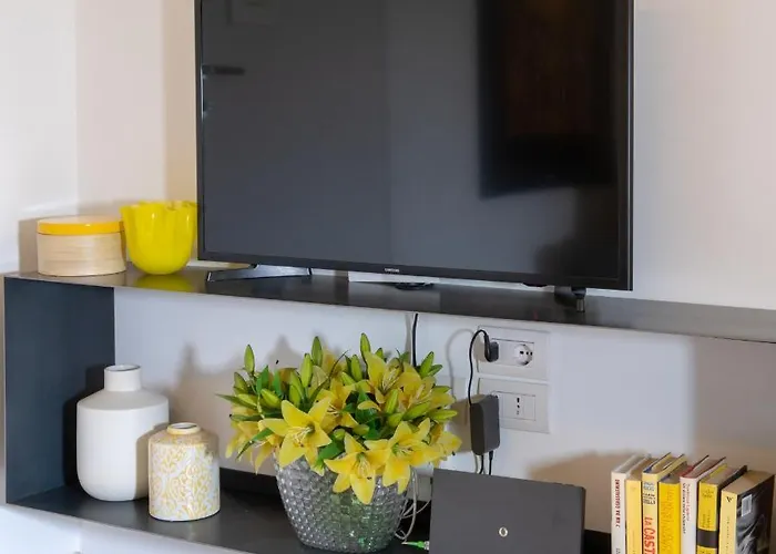 Madeleine - Brera Milan