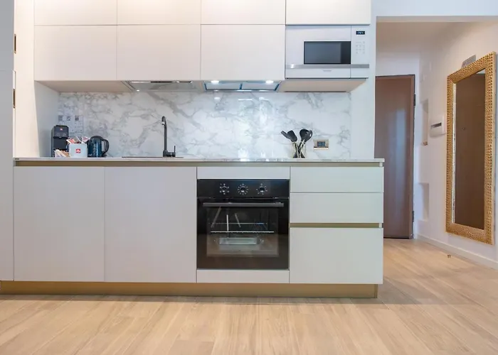 Madeleine - Arco Della Pace