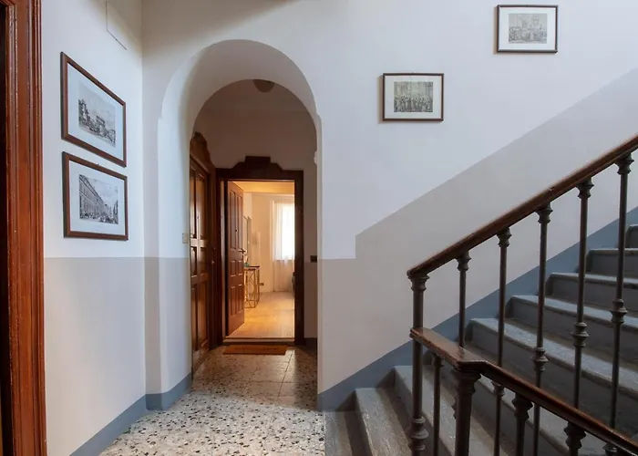 Madeleine - Arco Della Pace ميلان