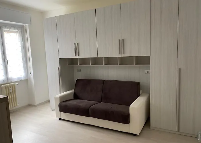 First Apartman Milánó