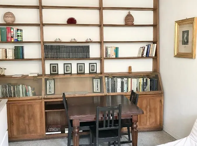 Casa Cairoli *