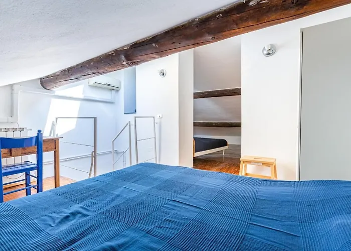 Porta Ticinese Colorful Apartment! * 밀라노