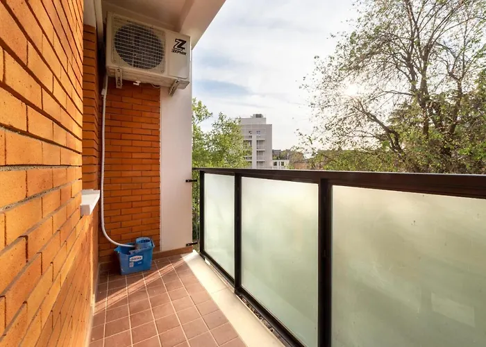 Guesthost - Piazza Tripoli Bright ミラノ