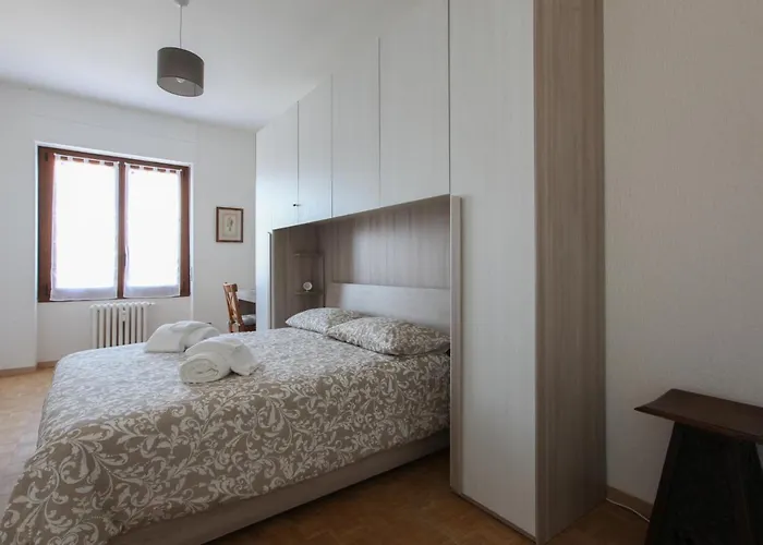 Apartament New Fashion District, 3 Bdrs - 30 Minutes From Linate With New Subway Mediolan