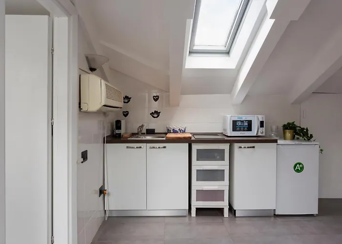 Apartamento 1 Bedroom & 1 Living Apt - Duomo 7 *