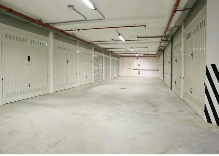 Vela Centro Con Garage Apartment