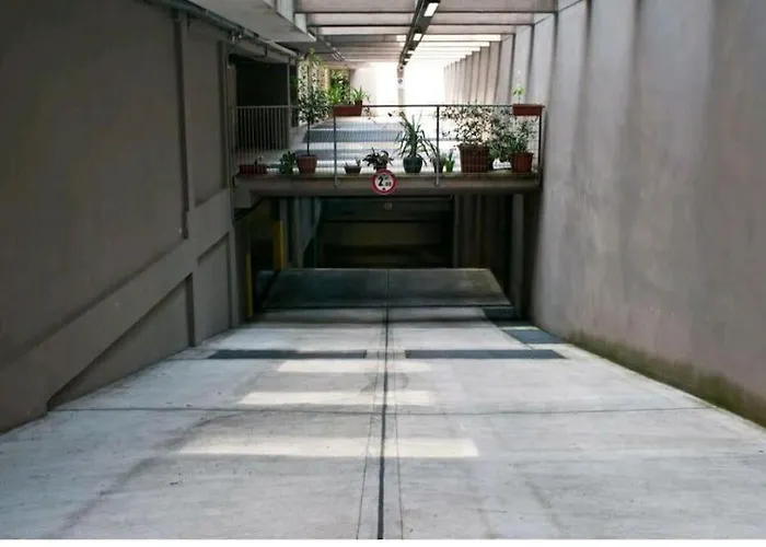 Vela Centro Con Garage Mailand