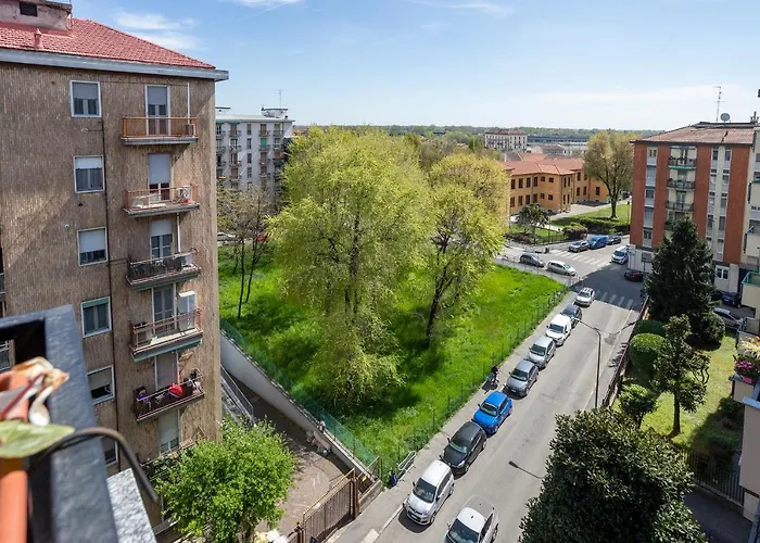 Appartamento Rent - Parking And Comfort - Spacious Up To 8 Pax