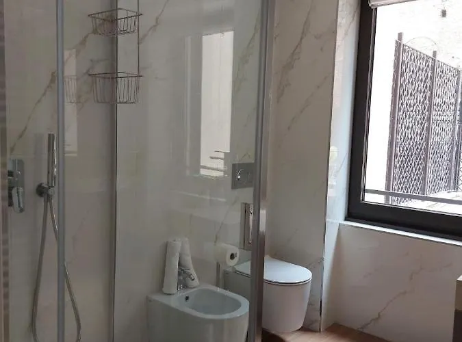 Apartamento Nj & San Pietro All'orto 6 *