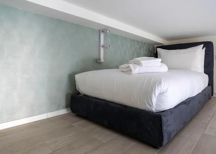 Italianway - The B Village Business Mailand