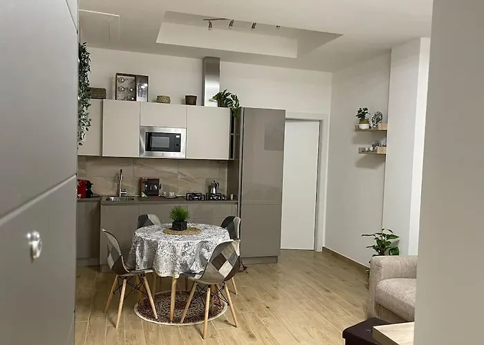 Nel Quartiere Bayres Completamente Rinnovata