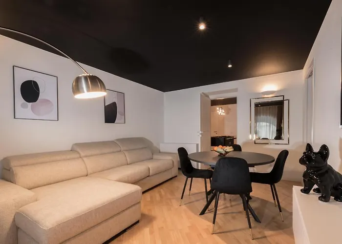 Brera Luxury Near Duomo With Wifi Apartmán