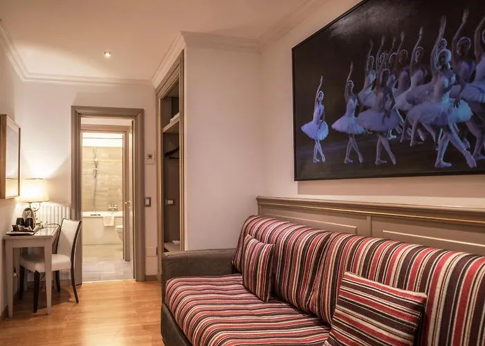 Romana Otel 4*