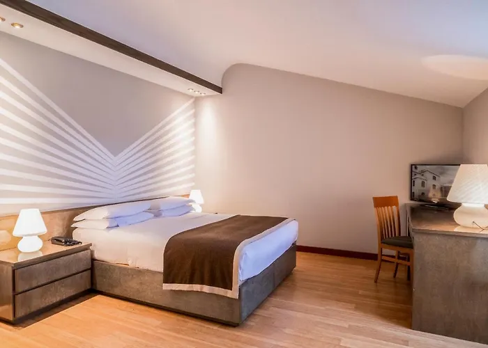 Otel Romana 4*