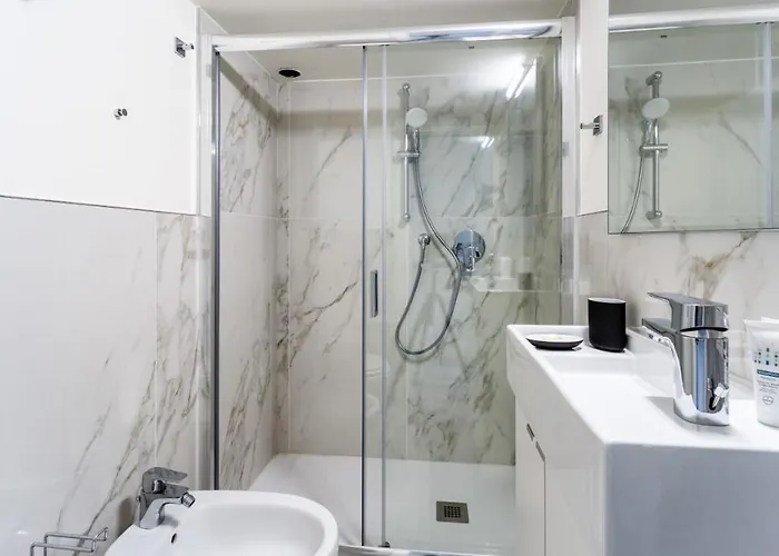 Italianway - The B Village Business * Mailand