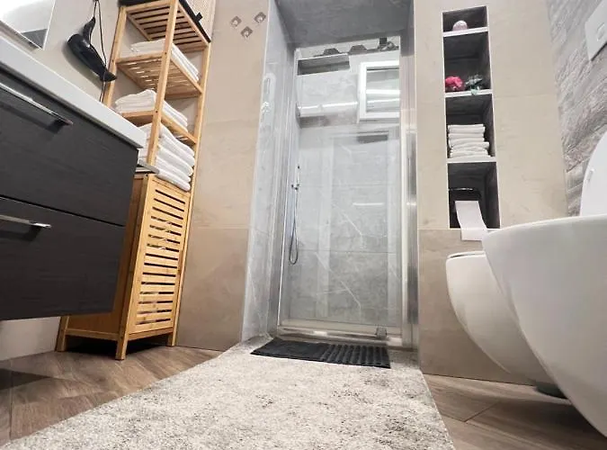 Monem's House Portello * ميلان