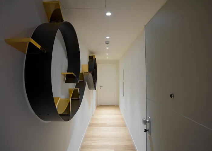 Sant'ambrogio Apartments, Reception H24 *