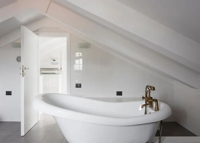 1 Bedroom & 1 Living Apt - Duomo 7 Apartamento *