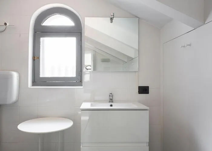 Apartmán 1 Bedroom & 1 Living Apt - Duomo 7 *