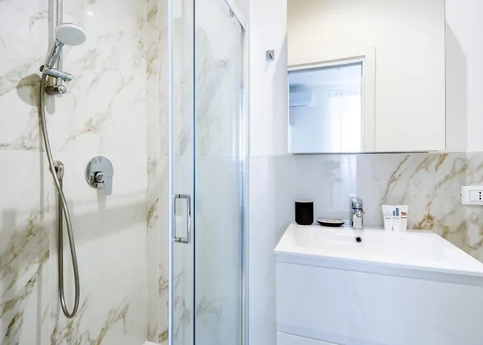 Italianway - The B Village Business *