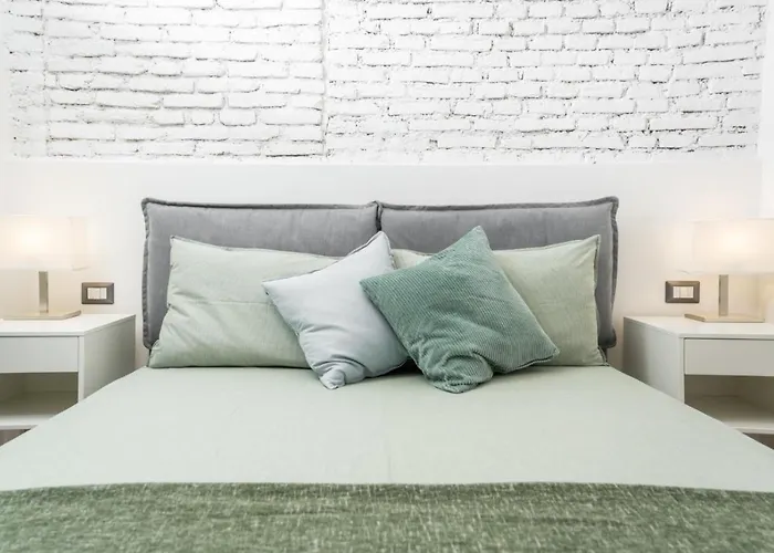 Elegant In Center Daire