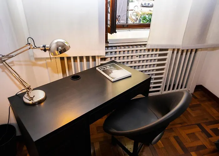 Central Apartment *