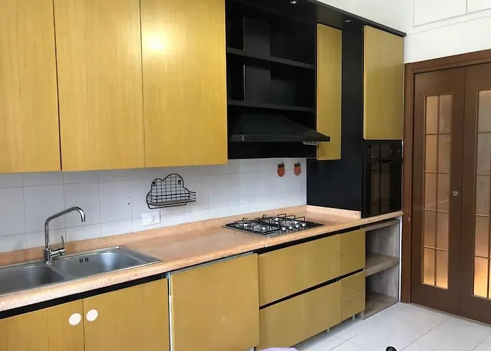 Ampio Bilocale A Appartamento Milano