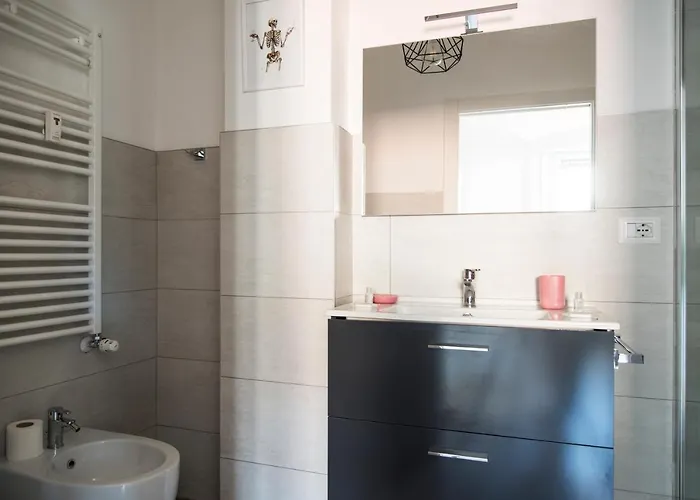 Youhosty - 25 Aprile 5 Appartamento *