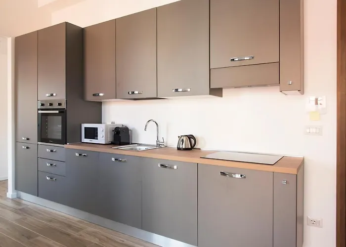 Youhosty - 25 Aprile 5 Appartamento *