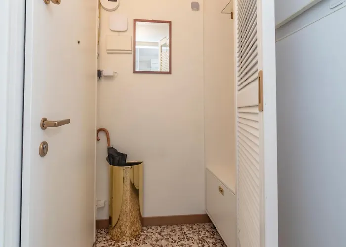 Bordighera - Vicino Iulm / Naba - Wifi A.c. Mailand