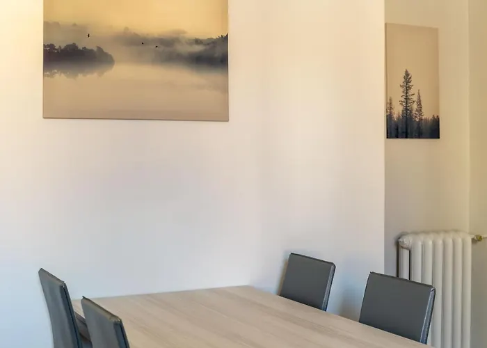 Newly Renovated Loft Near * מילאנו