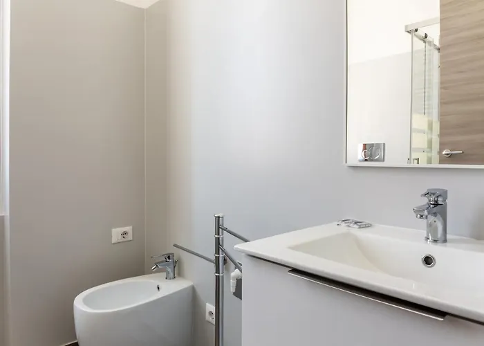 아파트 Newly Renovated Loft Near 밀라노