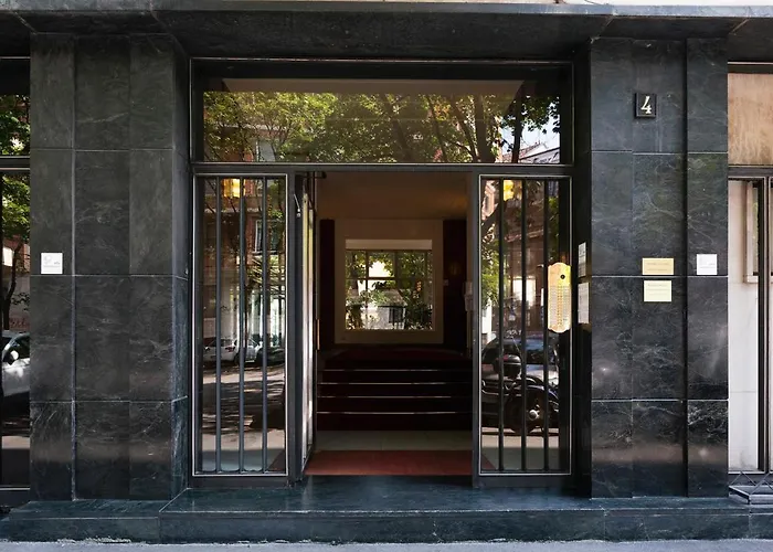 Central Apartment شقة