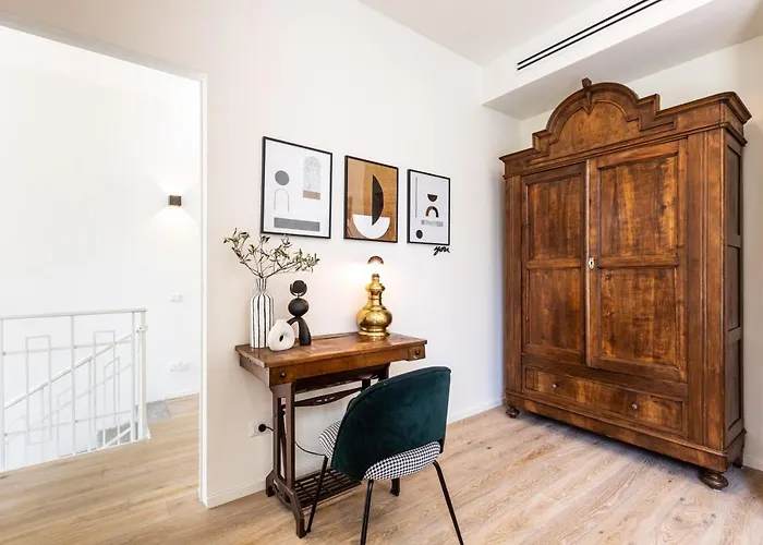 度假居 *villa Olivo*with Private Terrace & Jacuzzi + 3bedrooms *