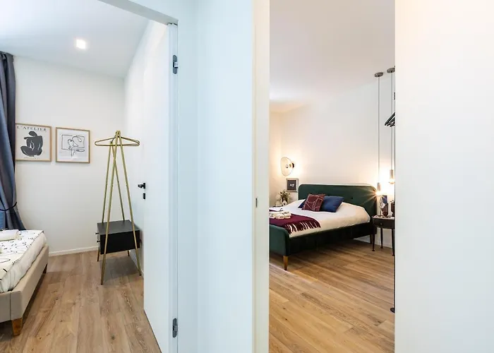 *villa Olivo*with Private Terrace & Jacuzzi + 3bedrooms 度假居 *