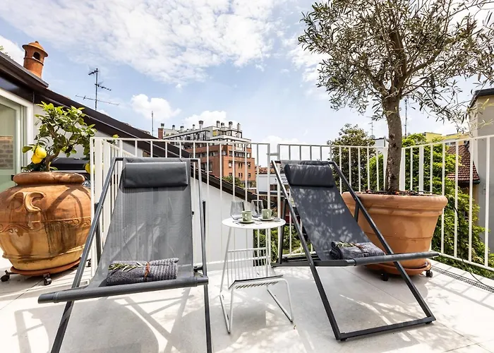 度假居 *villa Olivo*with Private Terrace & Jacuzzi + 3bedrooms