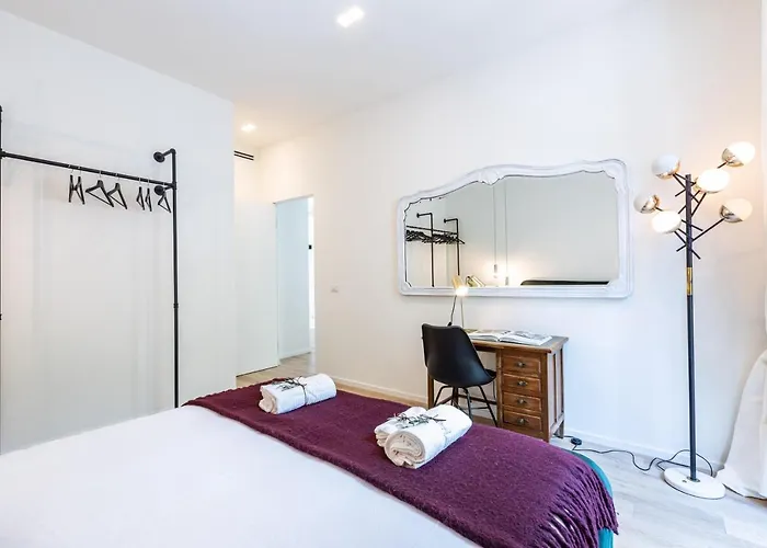 *villa Olivo*with Private Terrace & Jacuzzi + 3bedrooms 度假居 *