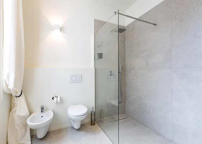 *villa Olivo*with Private Terrace & Jacuzzi + 3bedrooms 度假居 *