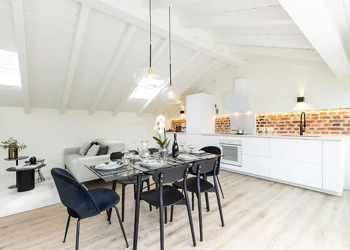 *villa Olivo*with Private Terrace & Jacuzzi + 3bedrooms