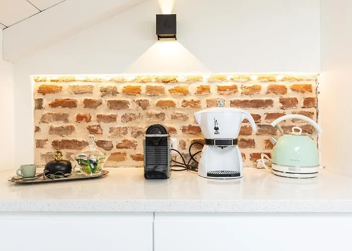 度假居 *villa Olivo*with Private Terrace & Jacuzzi + 3bedrooms 米兰