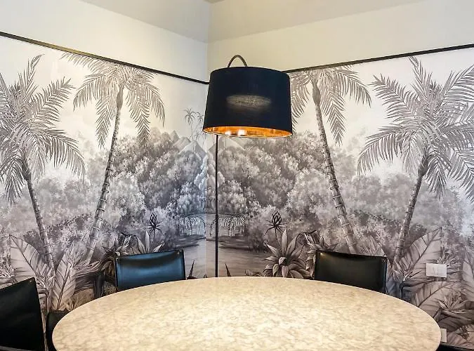 Exclusive Floor 2-bedroom Flat Lägenhet *