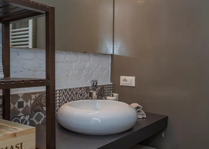 Castaldi 18 - In Tasca * Milán