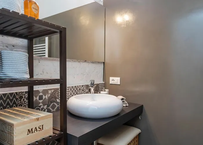 Castaldi 18 - In Tasca