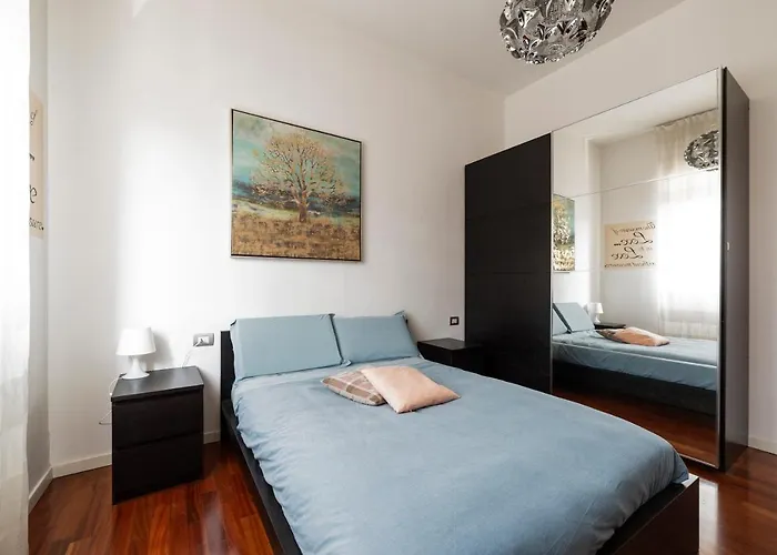 Calvairate Balcony Apartment Milan