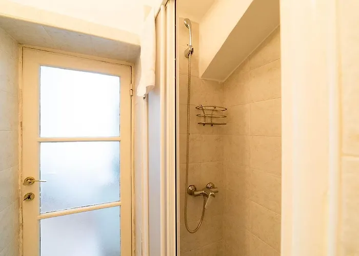 Hbhall Navigli 21 * Milánó