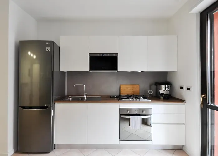 Guesthost - Casa Cri&eli Trilo X5 Con Terrazzo Milán