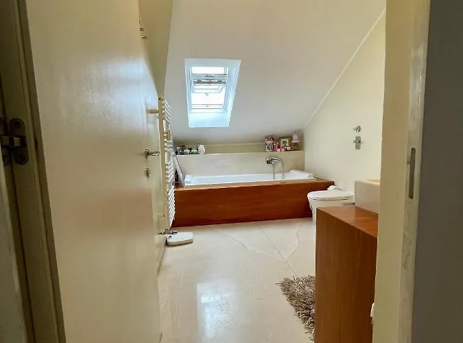 公寓 Mansarda A San Siro 米兰